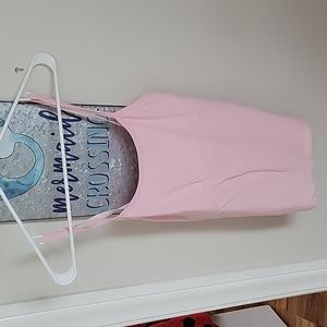 🌻 4 for $15 🌻 NWOT pink camisole shelf bra